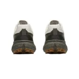 Championes de trail running Merrell Agility Peak 5, color gris claro con detalles en gris oscuro y suela marrón.