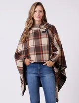 Capa de tejido cuadrille con diseño de cuadros en tonos marrón, beige y naranja. Presenta un cierre frontal con botón tipo trenca y bordes con ribete negro.