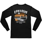 Remera de manga larga color negro con estampa en la espalda que presenta un diseño gráfico de un paisaje costero con un lobo marino, un barco pesquero y el sol, junto con la inscripción Emexem y Cabo Polonio, Rocha, Uruguay.