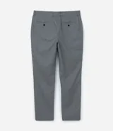 Pantalón de vestir slim fit color gris con estampado de cuadros escoceses en hilo teñido. Cuenta con cintura con trabillas, cierre tradicional y bolsillos laterales. Confeccionado en viscosa sostenible.