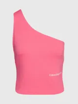 Top cropped de punto milano color rosa vibrante, con diseño asimétrico de un solo hombro y corte ajustado (slim fit). Presenta un pequeño bordado de Calvin Klein Jeans en la cintura.