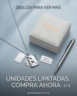 Collar de cadena fina de acero con dije colgante en forma de sobre de carta, con diseño minimalista y cierre de mosquetón.