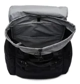 Mochila Columbia Trail Traveler de 28 litros, color negro, con múltiples bolsillos con cierre, compartimento para laptop y tiras acolchadas ajustables.
