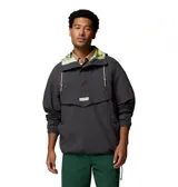 Campera cortaviento Columbia modelo Acker Rock Windbreak, de color gris oscuro, con capucha ajustable con interior estampado, cierre frontal parcial con botones y bolsillo tipo canguro con solapa. Incluye tecnología Omni-Shield y Omni-Shade.
