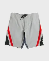 Short de baño Billabong Fluid 2k Pro de diseño tricolor en gris, rojo y negro con paneles laterales contrastantes y estampa de la marca.
