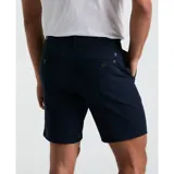 Bermuda de gabardina color azul marino, corte chino, largo a la rodilla.