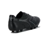 Championes de fútbol Diadora modelo Goal MD, color negro con detalles en gris oscuro. Diseño clásico con cordones y suela con tapones para césped.