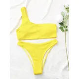 Bikini de dos piezas con textura acanalada, color amarillo. El top es de diseño asimétrico de un solo hombro y la parte inferior es de corte vedetina.