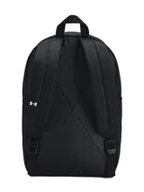 Mochila Under Armour color negro con logo estampado en blanco en el frente. Cuenta con compartimento principal con cierre, bolsillo frontal para objetos de valor, bolsillo lateral para botella y asa superior. Fabricada con tecnología UA Storm resistente al agua.