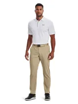 Remera polo Under Armour Tech de hombre, color blanco, con cuello y tapeta de dos botones. Presenta el logo de Under Armour en el pecho.
