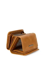 Billetera mediana de símil cuero color azul, con cierre a presión y compartimento posterior con cierre. Incluye múltiples tarjeteros, visores y divisiones internas para billetes.