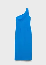 Vestido midi de diseño entallado y cuello asimétrico con un solo hombro. Presenta un detalle de pliegue en el tirante que cae como una capa larga y volante en el bajo. Incluye forro interior y cierre de cremallera lateral.