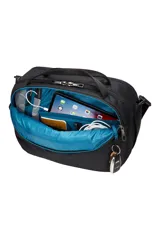 Bolso de viaje Thule Subterra Boarding Bag color negro, diseñado para viajes cortos o como complemento de equipaje. Cuenta con compartimento principal con cierre, asa superior y diseño compacto y funcional.
