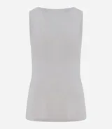 Blusa musculosa de punto ligero texturizado, color blanco, con cuello redondo y breteles anchos.
