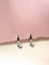 Aros tipo argolla de plata 925 bañados en oro 18K con circonia grande colgante.