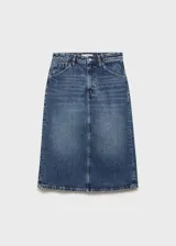 Falda midi de tiro medio confeccionada en tejido de algodón estilo denim. Presenta diseño evasé, cierre frontal con cremallera y botón, trabillas para cinturón y cinco bolsillos clásicos.