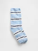 Medias de textura suave y afelpada, con diseño de rayas horizontales en tonos celeste, blanco y azul marino.