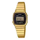 Reloj digital Casio de estilo retro con caja pequeña de 24 mm y malla de acero inoxidable, ambos con acabado en tono dorado. Presenta una esfera negra con pantalla digital, funciones de alarma, cronómetro y calendario, y resistencia al agua para uso diario.
