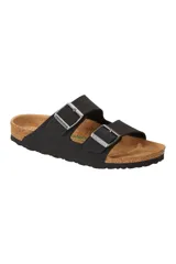 Sandalias Birkenstock Arizona con dos correas ajustables, hechas de material sintético vegano Birkibuc color negro, con plantilla anatómica de corcho y látex, forro de microfibra y suela de EVA.