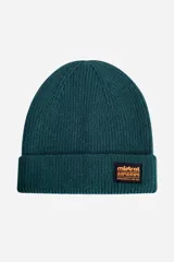Gorro de lana verde con etiqueta de la marca Mistral en el frente.