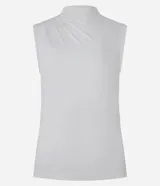 Blusa sin mangas de color blanco, confeccionada en jersey con cuello alto y drapeados en los laterales.