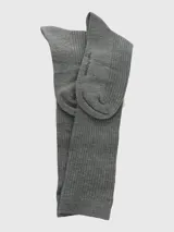 Calcetín largo de tejido acanalado, diseñado especialmente para usar con botas, confeccionado en una mezcla de bambú y spandex.