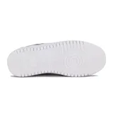 Championes Actvitta de hombre, con diseño bicolor blanco y negro y cordones blancos.