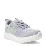 Championes deportivos de mujer con diseño de malla transpirable en tonos grises con detalles iridiscentes. Presentan cierre de cordones, suela de plataforma blanca y tirador en el talón.