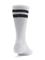 Pack de seis pares de medias deportivas tipo crew de Under Armour, color blanco con dos franjas horizontales negras en la caña y logo de la marca en el empeine.