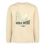 Buzo de cuello redondo color beige, con estampado frontal que incluye un paisaje de montaña y bosque junto a la frase 'Hike More'.