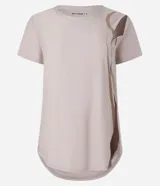 Remera deportiva Get Over de microfibra color rosado, con cuello redondo, mangas cortas y estampa de ondas contrastantes en el frente. Confeccionada con poliéster y elastano.