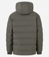 Campera puffer deportiva color verde militar, sin costuras, con capucha ajustable por cordón, bolsillos laterales con cierre y cierre frontal por cremallera.