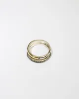 Anillo de plata 925, con dublé de oro y zirconias blancas.