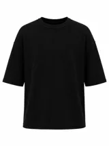 Remera oversize negra de algodón con textura acanalada, cuello redondo y mangas cortas amplias.