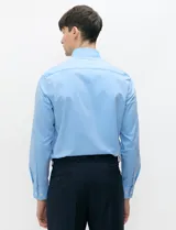 Camisa Harrington modelo Select, color blanco, de manga larga, con cuello camisero clásico y cierre frontal de botones.
