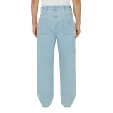 Pantalon de jean de corte holgado y diseño recto, con cintura de altura media, cierre frontal con botón, cinco bolsillos tradicionales y un bolsillo utilitario adicional en la pierna.