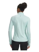 Buzo deportivo de running Under Armour modelo Launch Pro Half Zip, color celeste, con cierre frontal de media cremallera, cuello alto, mangas largas con orificios para pulgar y tejido elástico antitranspirante.