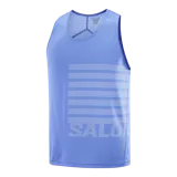 Musculosa deportiva Salomon Sense Aero Graphic de color azul, con diseño sin mangas y estampado gráfico frontal de líneas punteadas y logotipo de la marca.