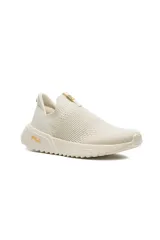 Championes deportivos Fila Calzini de mujer, color beige, con diseño slip-on de tejido elástico tipo media y suela chunky texturizada.