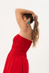 Vestido largo strapless rojo de lino imperial con nido de abeja elástico hasta la cintura y falda amplia.