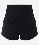 Micro short de sastrería negro, de tiro alto y corte ajustado, confeccionado en poliéster con elastano, con pretina ancha cruzada en el delantero.