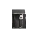 Mochila Gucci color negro con el monograma GG grabado en todo el tejido. Cuenta con solapa superior, cierres de hebilla metálica plateada con el logo grabado, bolsillos laterales con solapa y cordón ajustable de cierre.