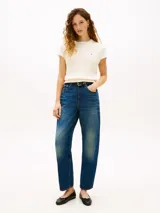 Chaleco de punto trenzado Tommy Hilfiger color blanco, con cuello en V, corte regular y logo bordado en el pecho.