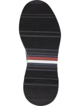 Zapatillas de corte medio color negro, con exterior de ante, interior de poliéster reciclado y suela de goma y caucho.