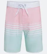 Bermuda de baño para hombre con diseño a rayas horizontales en bloques de color rosa, blanco y celeste. Cintura fija con cordón ajustable.