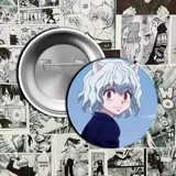 Pin metálico con imagen de los personajes Gon y Killua del anime Hunter x Hunter.