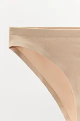 Braguita clásica color marrón confeccionada en modal con cintura elástica.