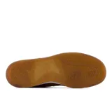 Championes New Balance modelo 480, color marrón óxido con detalles en blanco crema. Presentan un diseño de corte bajo con capellada de gamuza y logo 'N' en el lateral. La suela es blanca con una banda de goma marrón en la parte inferior.