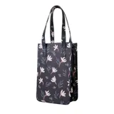 Bolso tipo matera con estampado multicolor, interior forrado en lona impermeable y bolsillo con cierre.