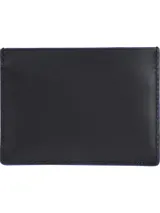 Tarjetero Tommy Hilfiger de cuero vacuno negro, marrón y bordó, con múltiples ranuras para tarjetas y logo estampado.